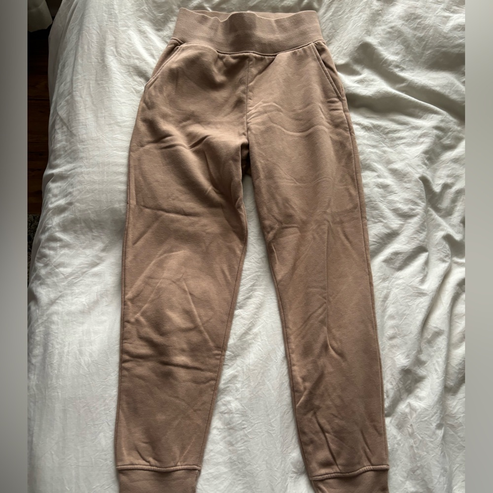 Zara women’s tan joggers
